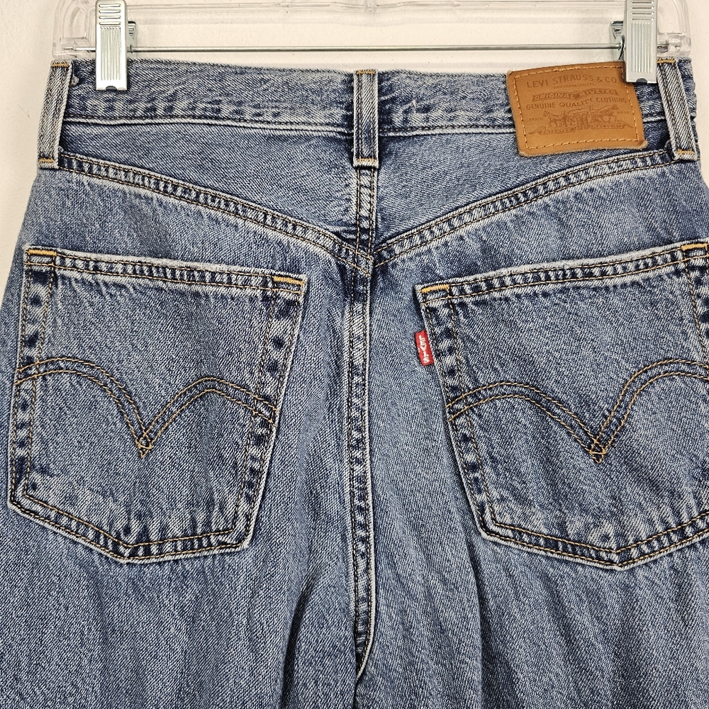 Levi's Premium High Loose Flare Jeans Distressed- Size 27 X 29 - Picture 7 of 12